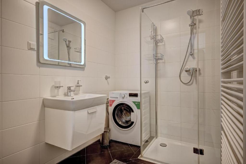 Carin Deluxe II Lägenhet Wien Exteriör bild